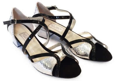 Tanzschuhe in Berlin weRK36